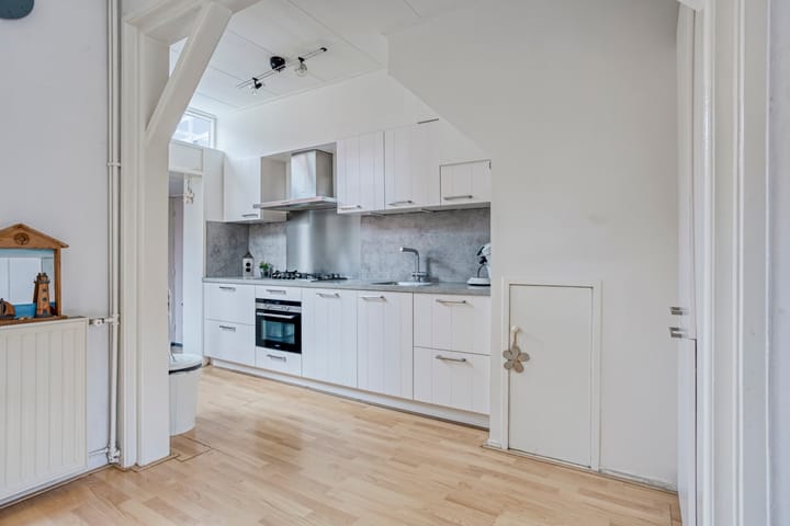 Photo 5 of Pinkstraat 7