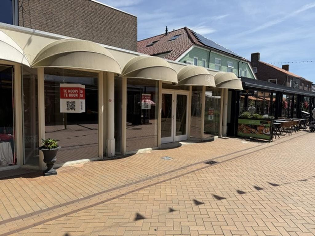 Bekijk foto 2 van Dorpsstraat 141-143