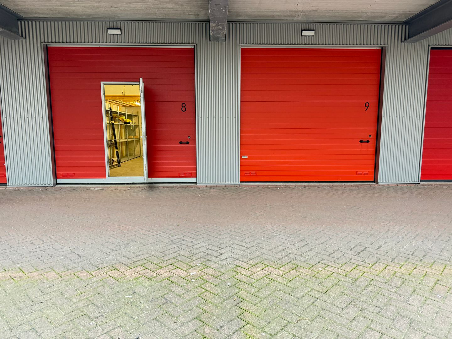 View photo 3 of Westhavenweg 107
