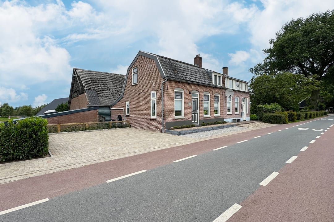Photo 88 of Tonsedijk 21