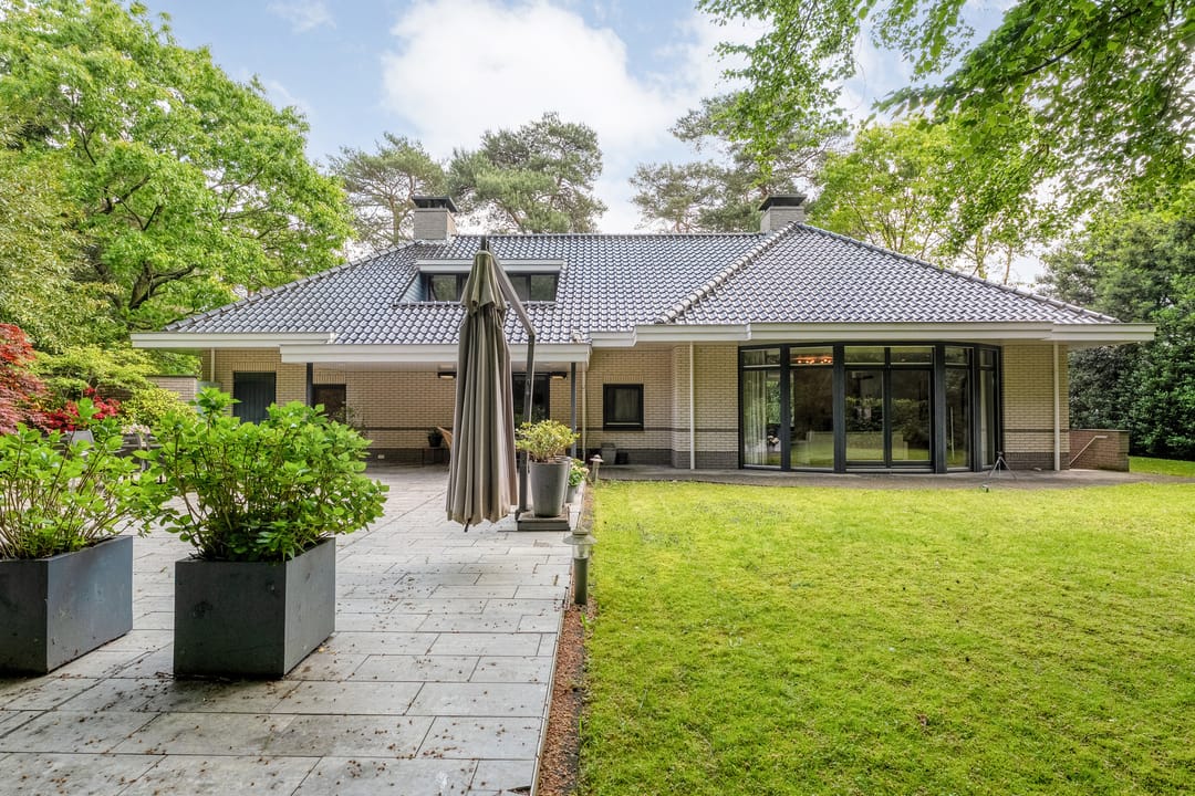 Photo 71 of Witte de Withlaan 9