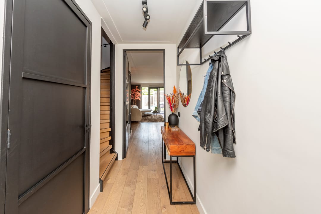Photo 8 of Zaltbommelstraat 11