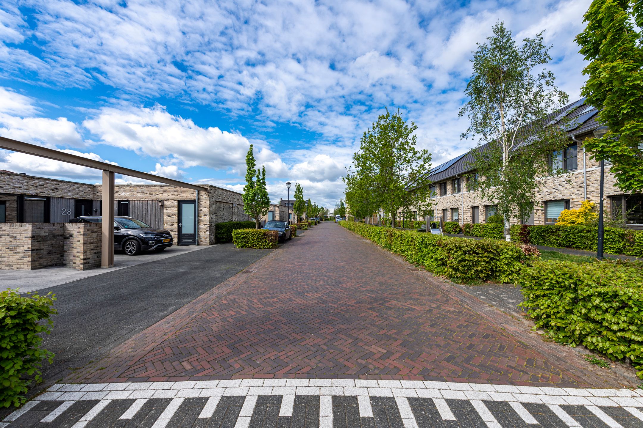 Photo 33 of Zaltbommelstraat 11