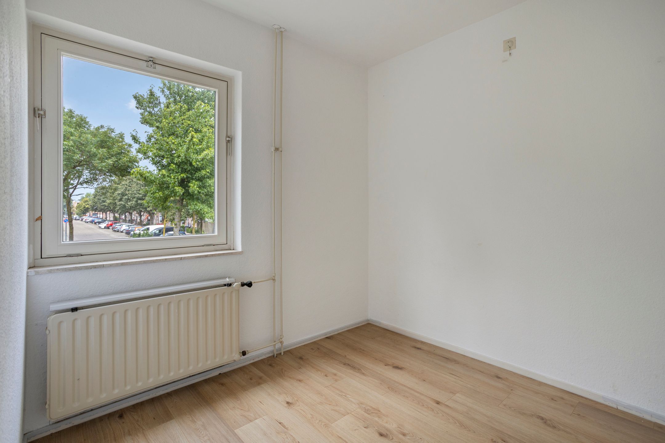 Photo 21 of Goudsbloemstraat 14