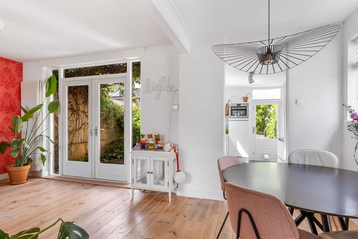Hoekwoning te koop: Dr. Kuyperlaan 17, Sneek