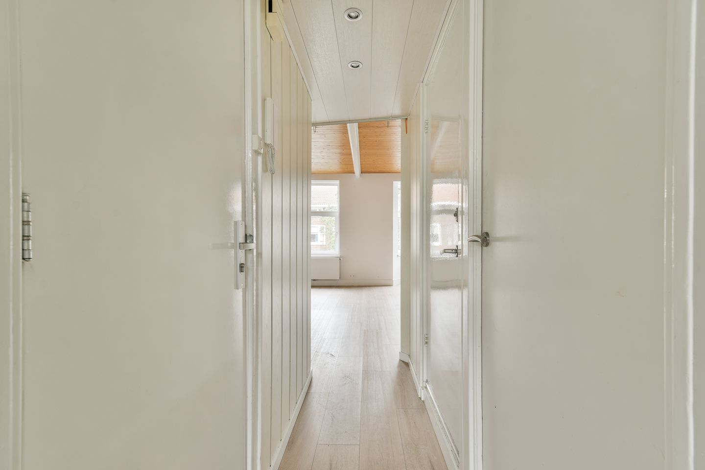 Foto 5 van Aalsmeerweg 127-3