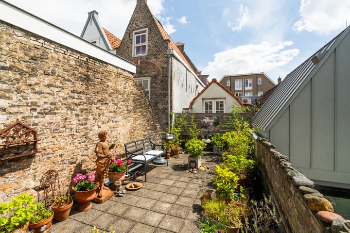 Photo 4 of Binnen Walevest 22