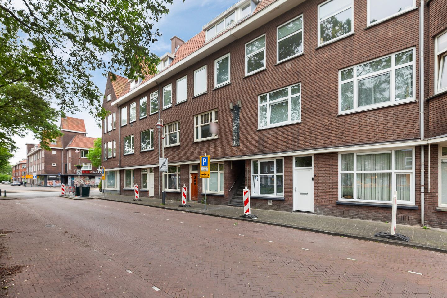 Foto 1 van Aarnout Drostlaan 11