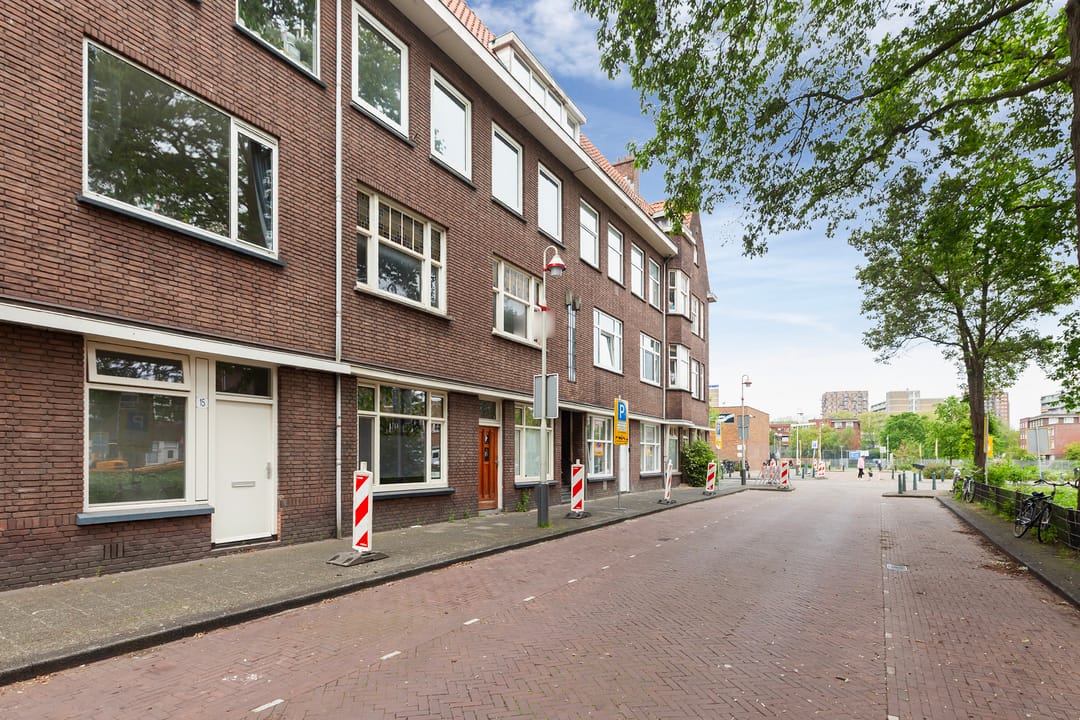 Foto 2 van Aarnout Drostlaan 11