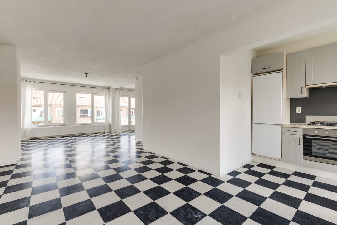 Photo 17 of Moddermanstraat 84