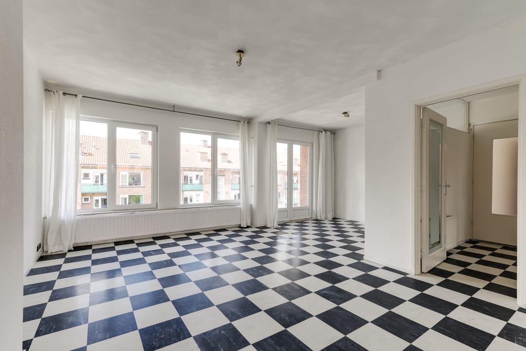 Photo 11 of Moddermanstraat 84