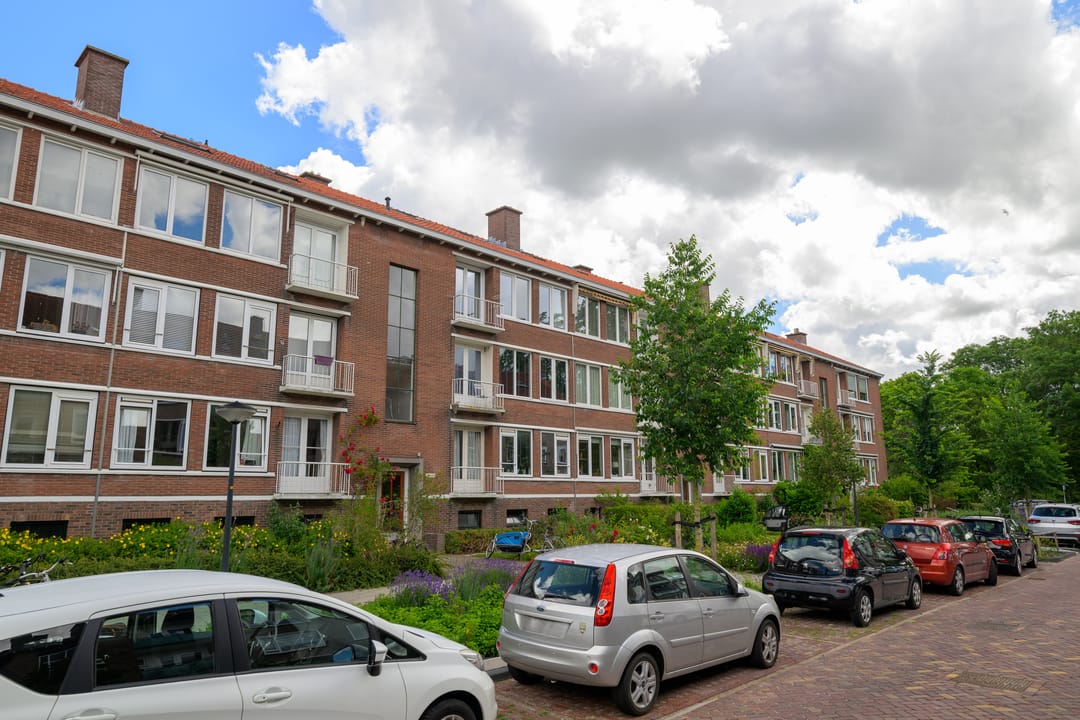 Photo 2 of Moddermanstraat 84