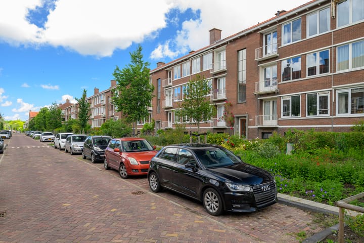 Photo 4 of Moddermanstraat 84