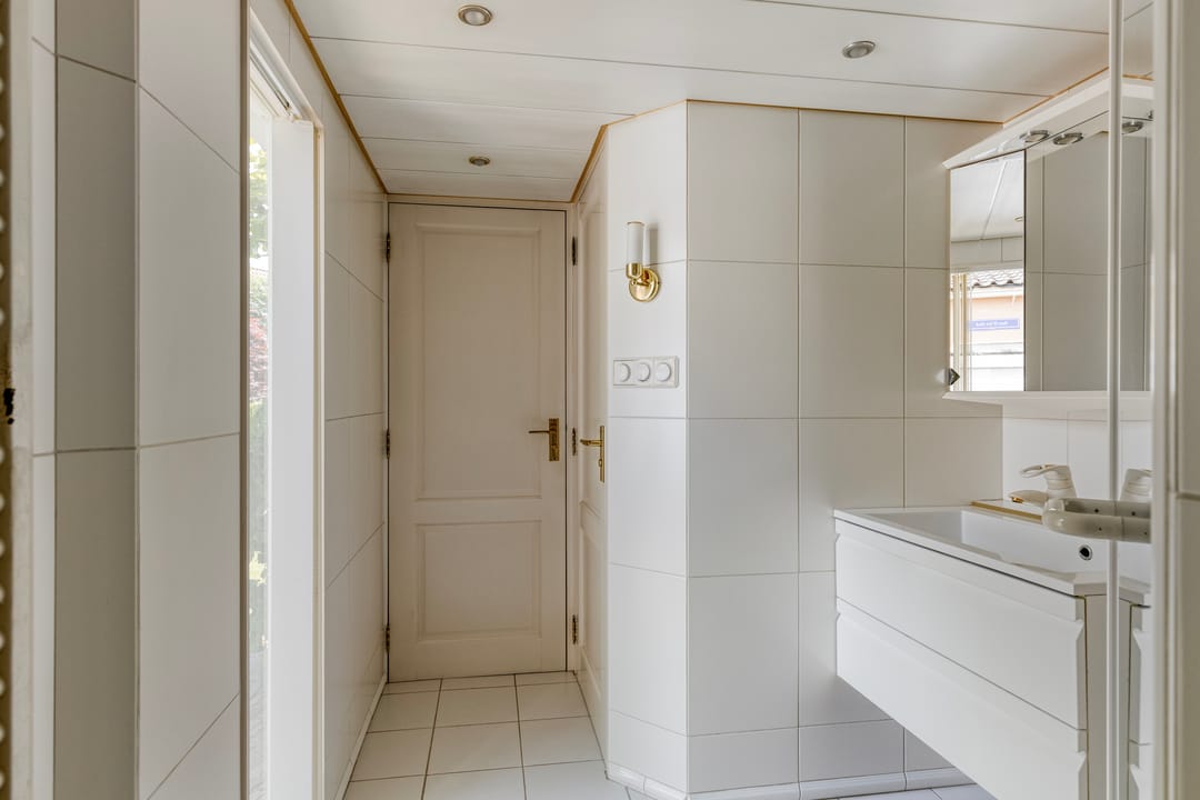 Photo 16 of Weststraat 29