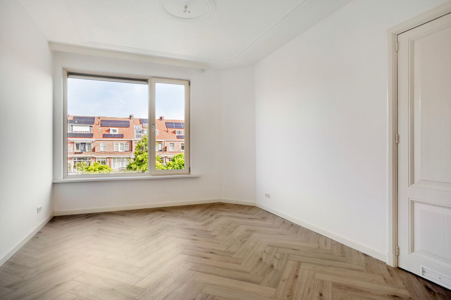 Photo 20 of Hooftstraat 99