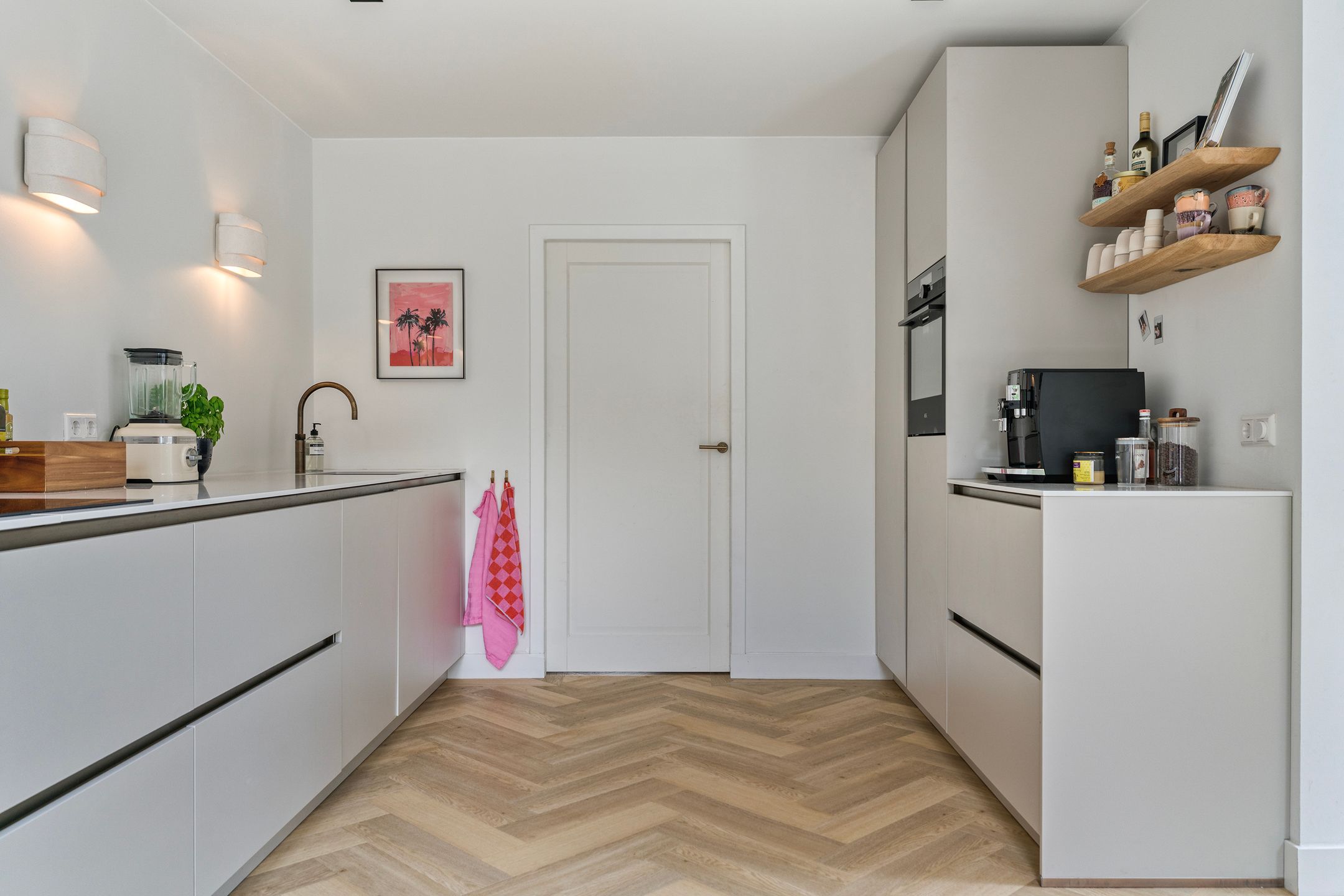 Photo 12 of de Ruyterstraat 5-A