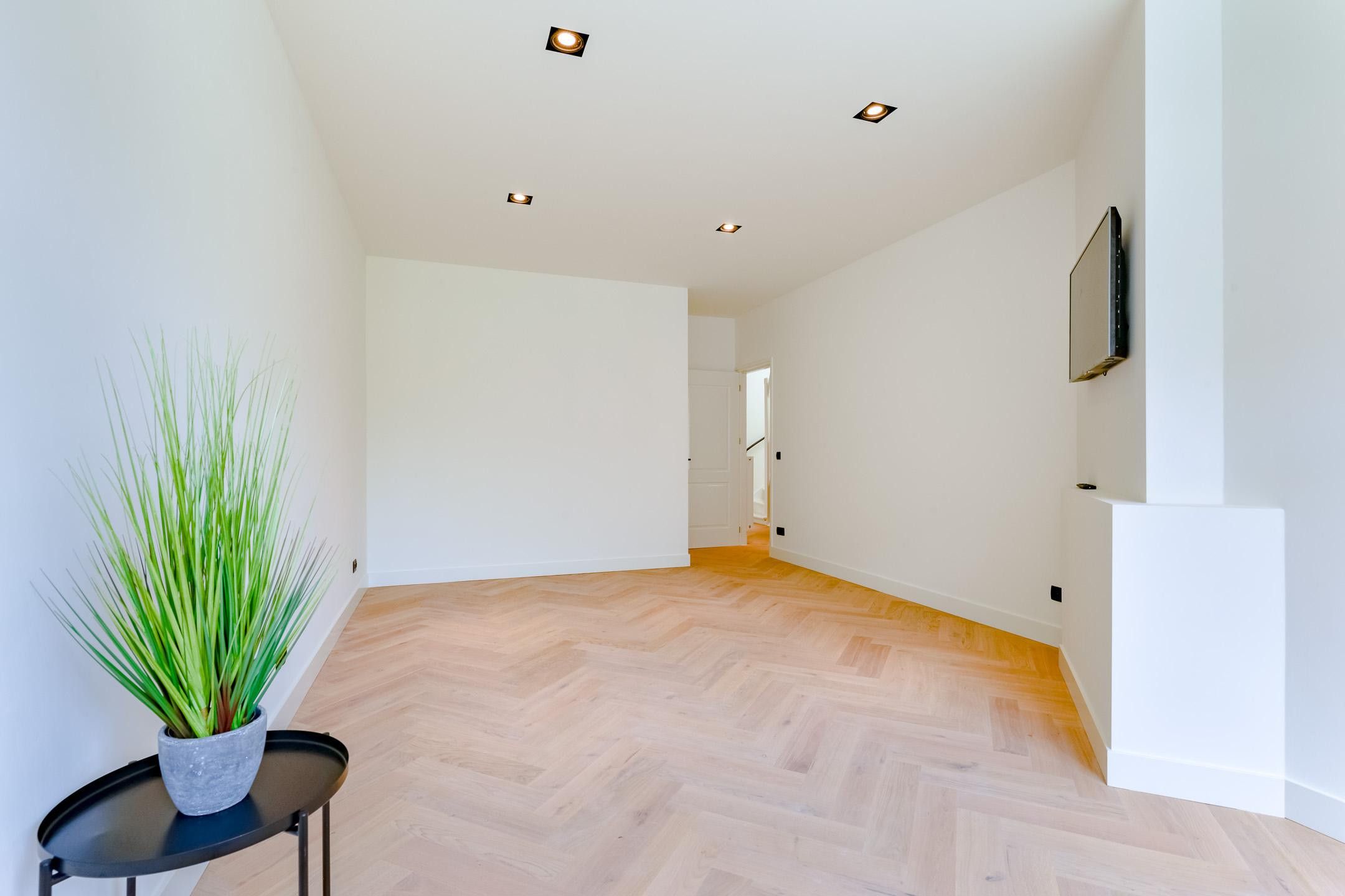 Photo 12 of Weissenbruchstraat 10