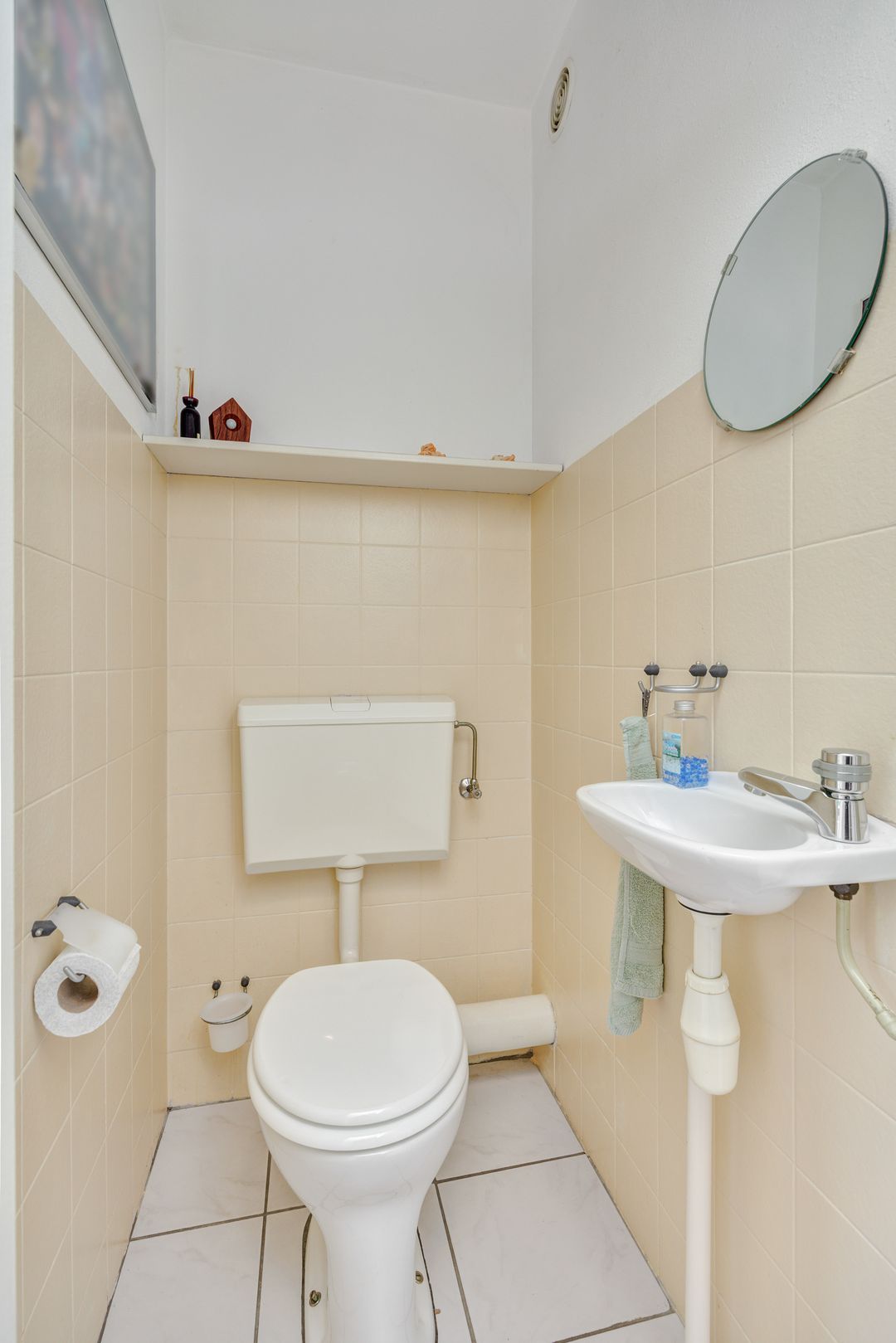 Photo 22 of Korhoender 57