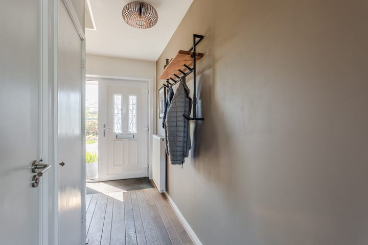 Tussenwoning te koop: Elisabeth de Walélaan 10, Ankeveen