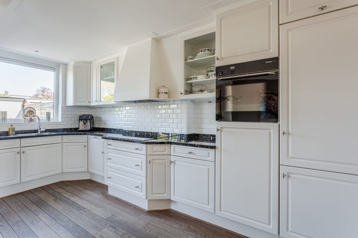 Tussenwoning te koop: Elisabeth de Walélaan 10, Ankeveen