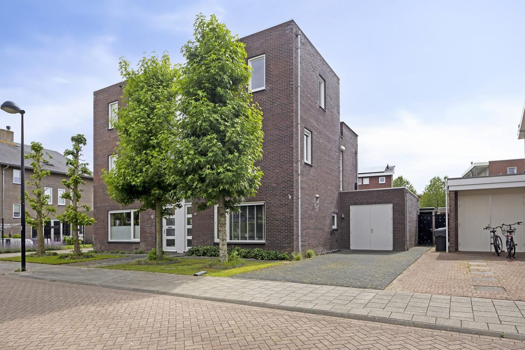 Foto 1 van Nieuwe Land 14