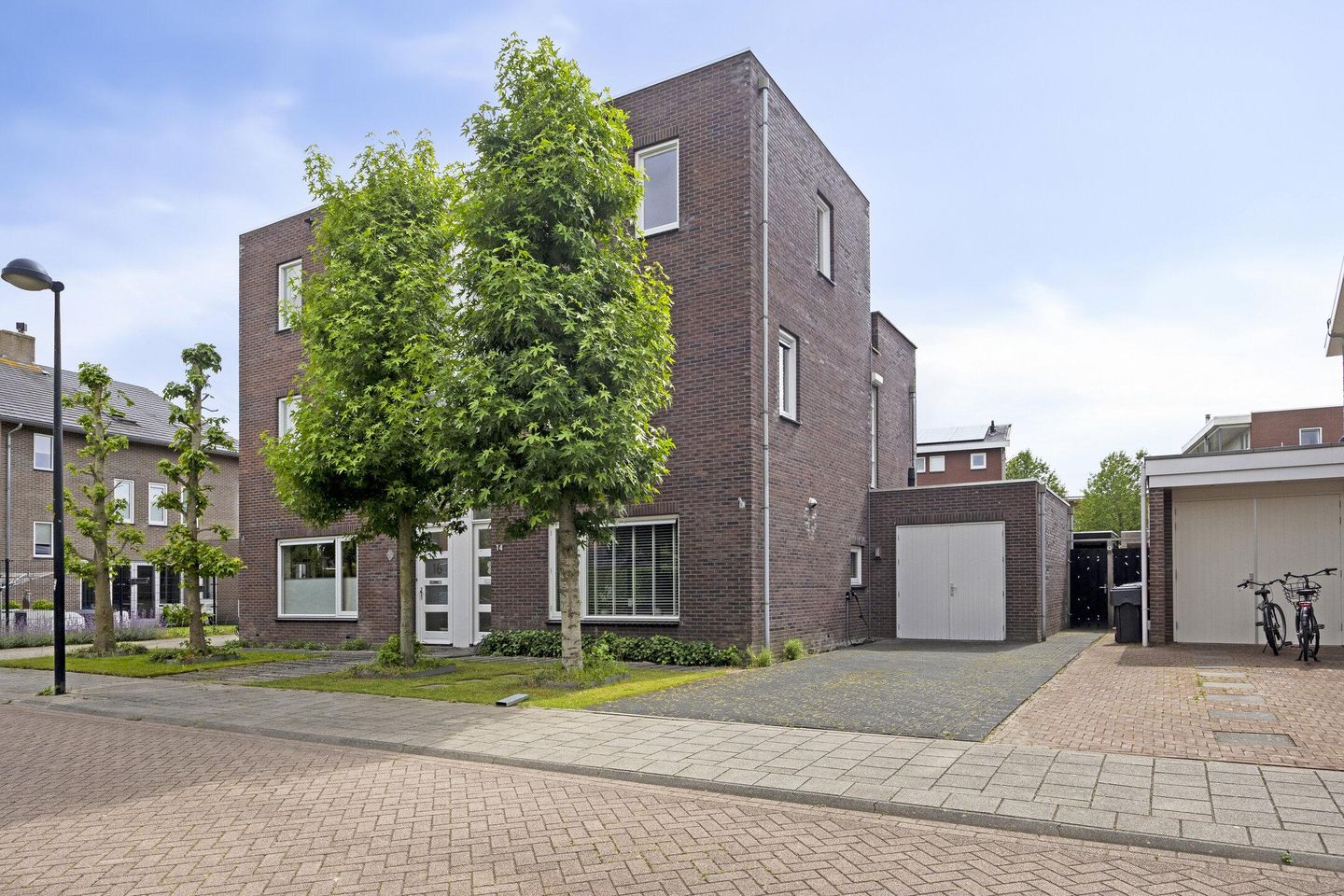Foto 1 van Nieuwe Land 14