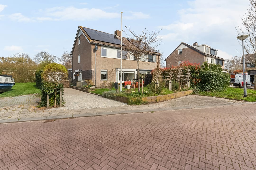 Photo 1 of Uiterdijksehof 54
