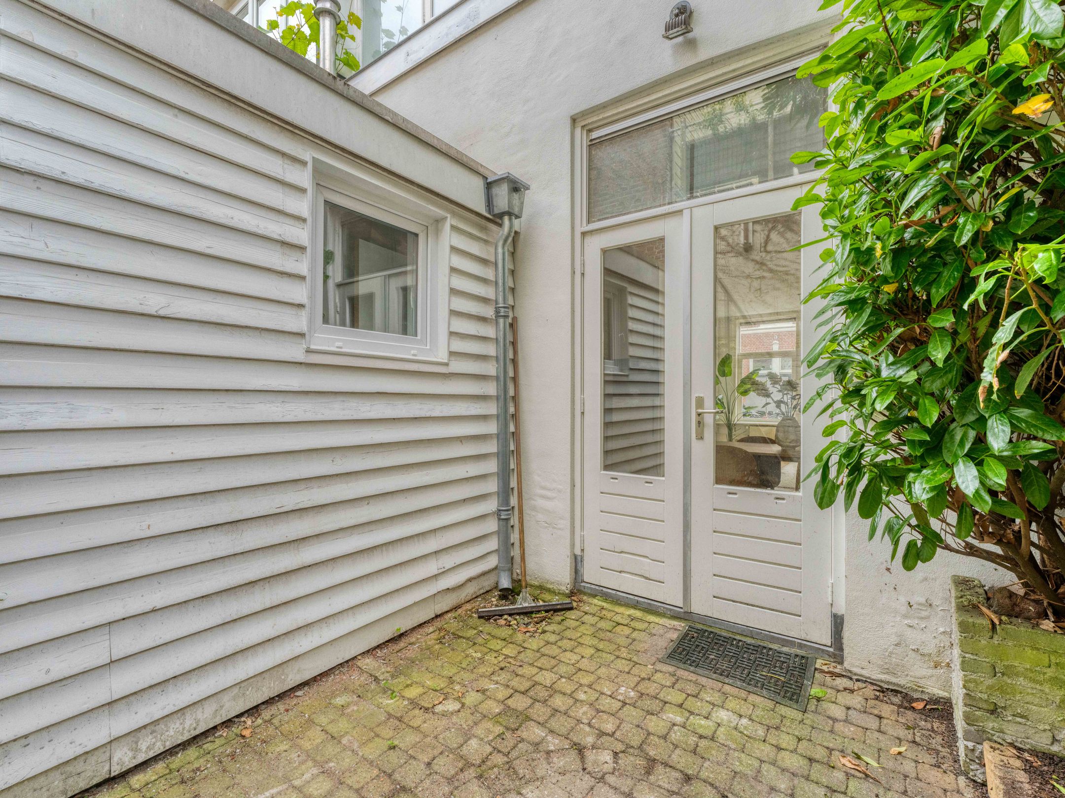 Photo 15 of Borneostraat 17