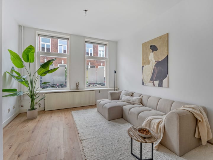 Photo 2 of Borneostraat 17