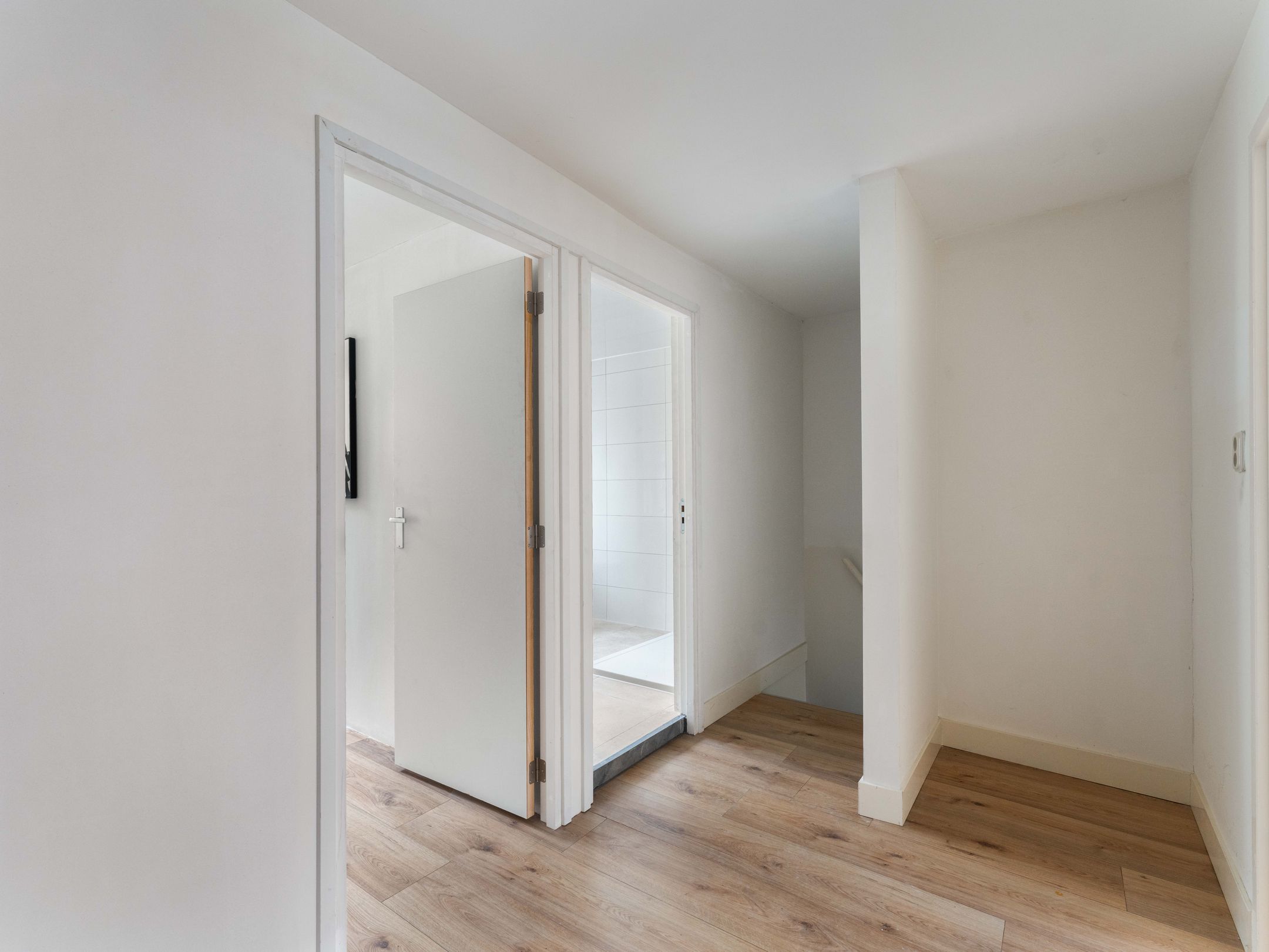Photo 18 of Borneostraat 17