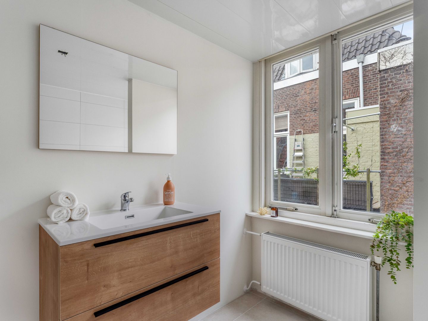 Photo 25 of Borneostraat 17