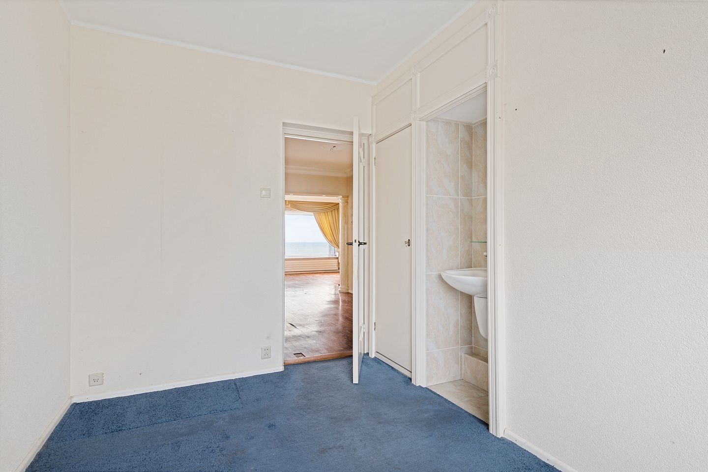 Photo 19 of Karel Doormanstraat 2-F3