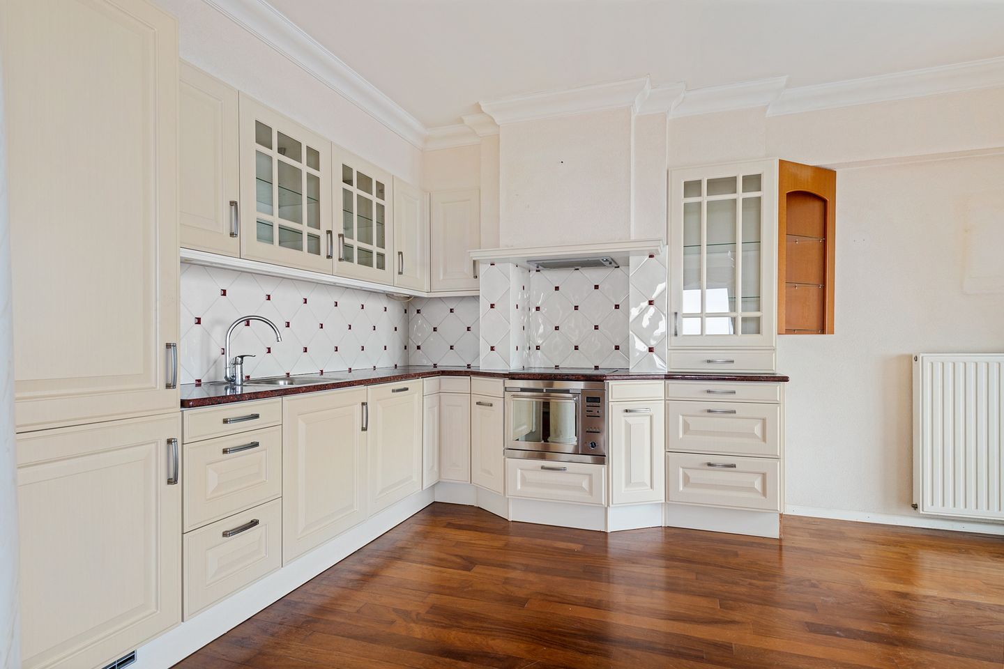 Photo 14 of Karel Doormanstraat 2-F3