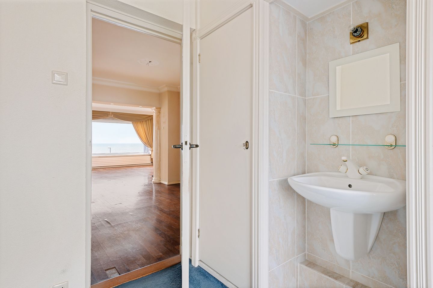 Photo 20 of Karel Doormanstraat 2-F3