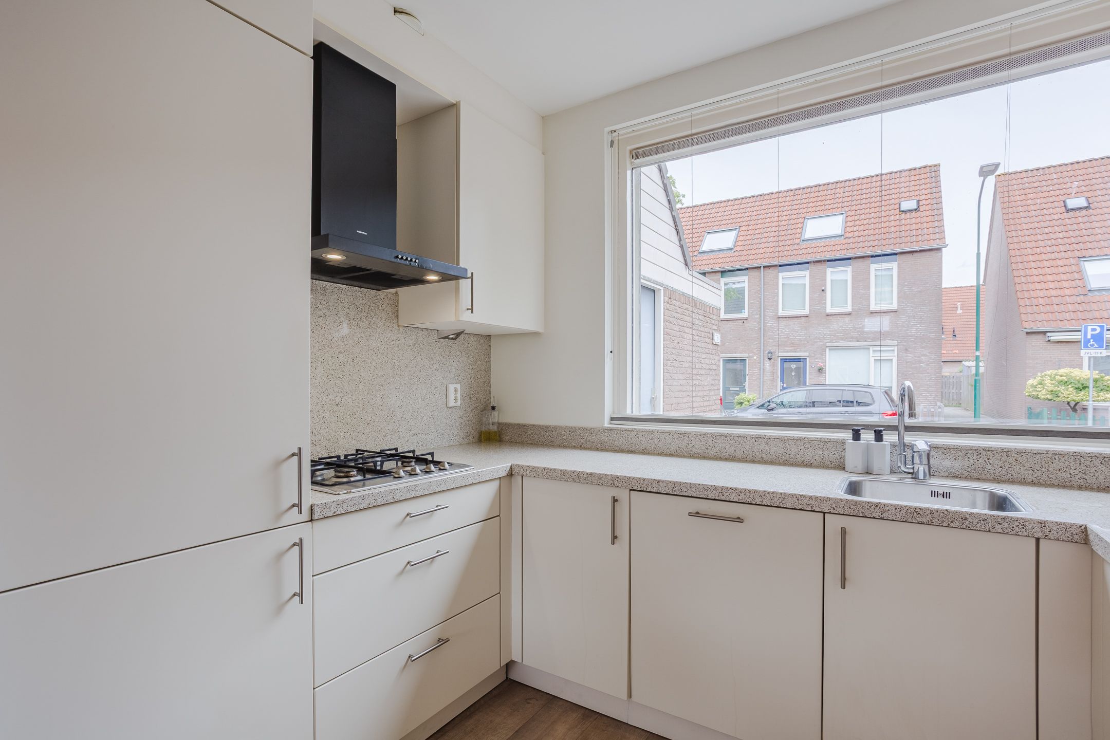 Photo 18 of Zwanenkamp 756