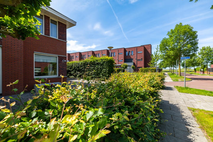 Photo 2 of Willem Plojterlaan 2