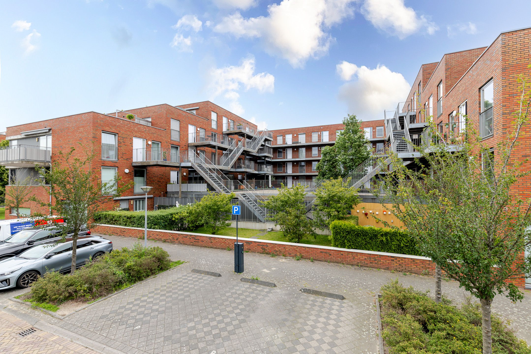 Photo 48 of Johan de Wittstraat 131