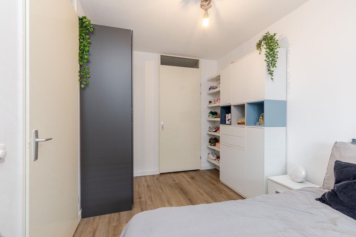 Photo 35 of Johan de Wittstraat 131