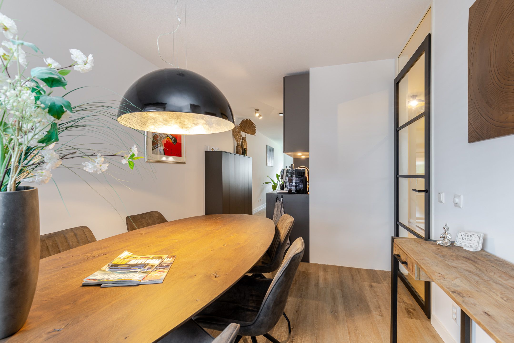 Photo 24 of Johan de Wittstraat 131