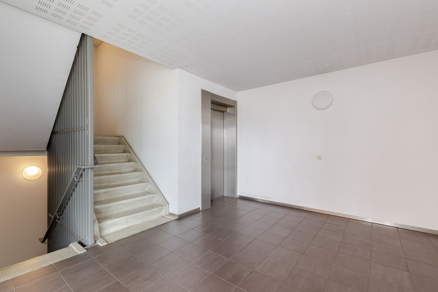 Photo 10 of Johan de Wittstraat 131