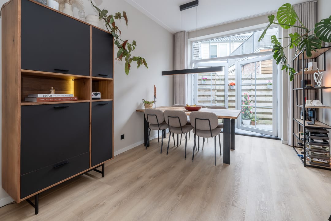 Photo 8 of Van Leeuwenhoekstraat 3