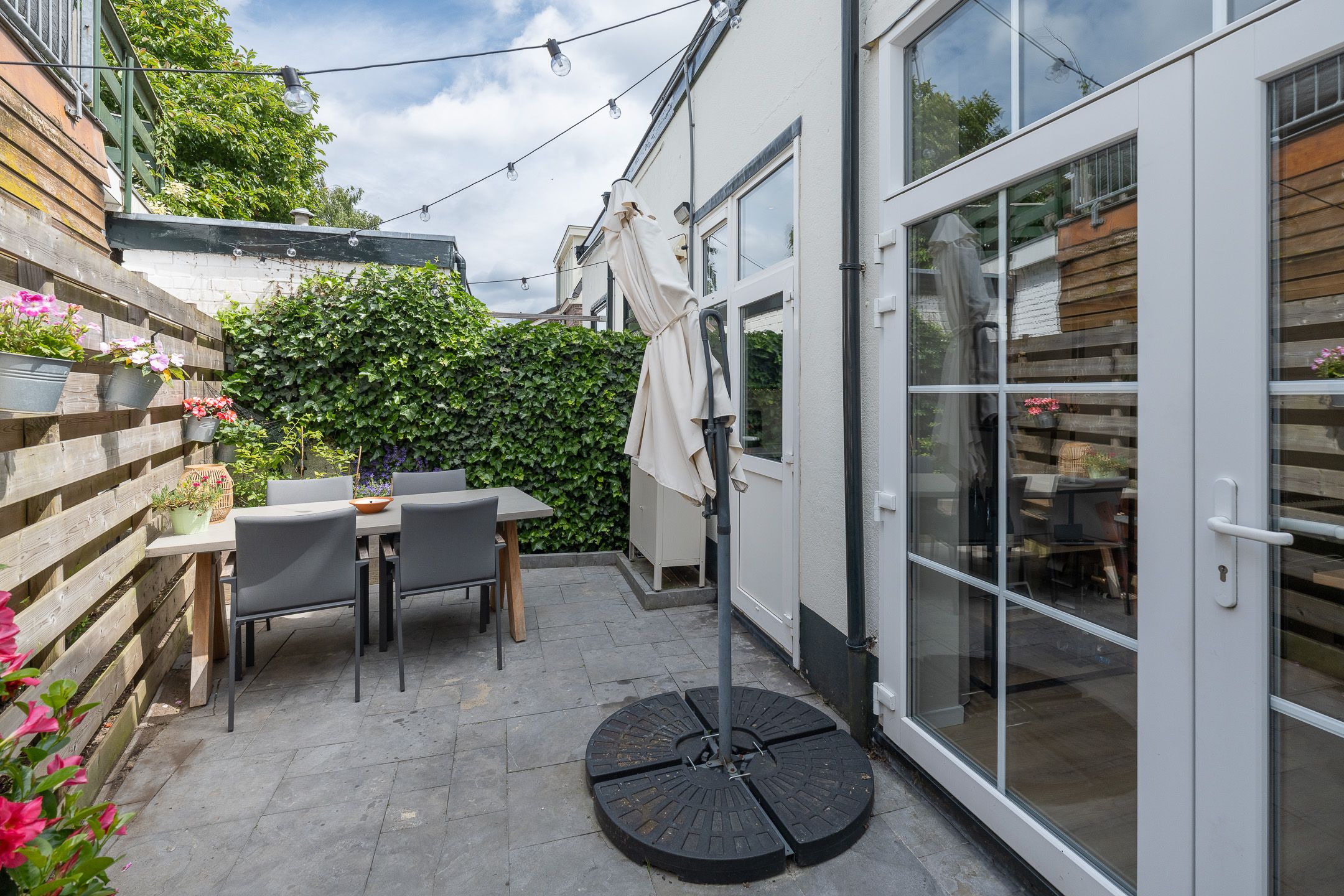 Photo 30 of Van Leeuwenhoekstraat 3