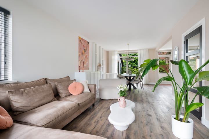 Photo 4 of Mgr. Nolensstraat 15