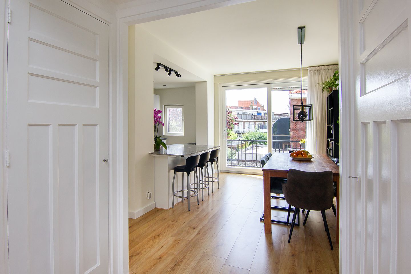 Photo 10 of Dr. Schaepmanstraat 125