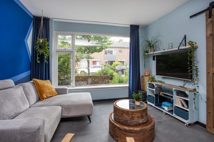 Tussenwoning te koop: Admiraal Helfrichstraat 30, De Meern
