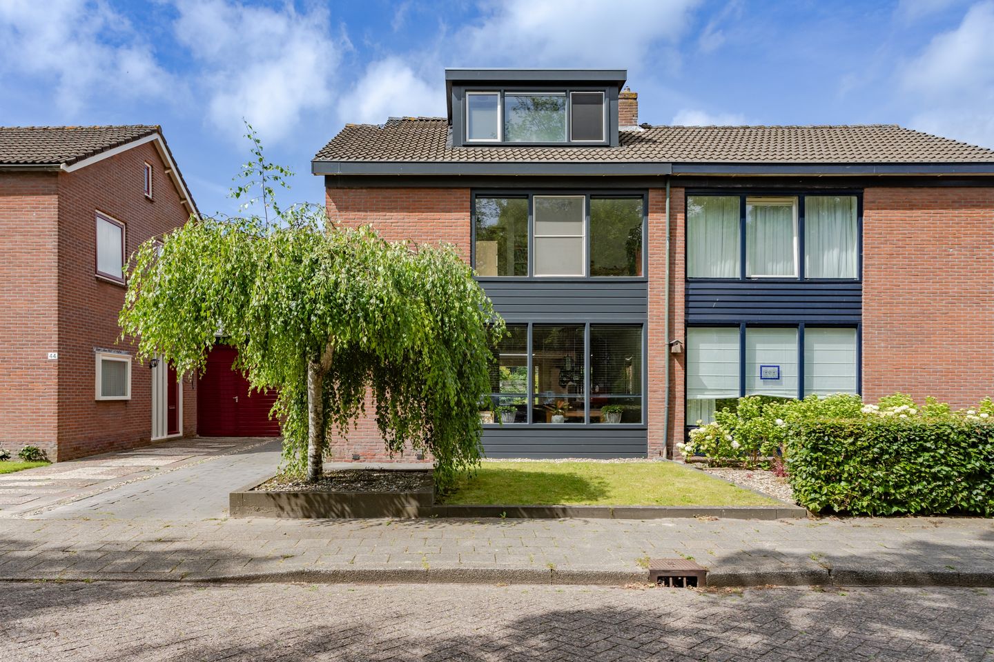 Photo 1 of Beatrixstraat 42
