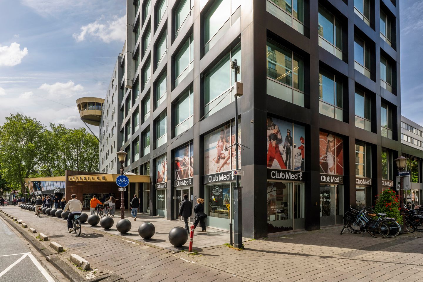 View photo 3 of Stadhouderskade 13