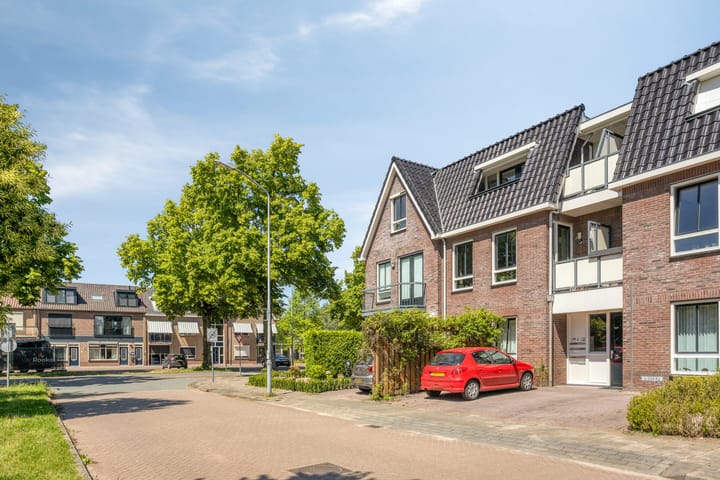 Appartement te koop: Dorpsplein 34, Wekerom