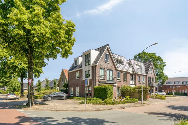 Appartement te koop: Dorpsplein 34, Wekerom