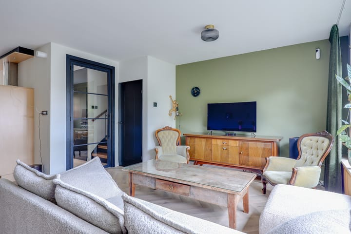Tussenwoning te koop: Buitenhof 22, Almere
